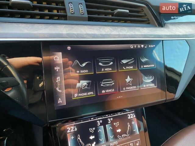 Сірий Ауді E-Tron, об'ємом двигуна 0 л та пробігом 53 тис. км за 29900 $, фото 17 на Automoto.ua