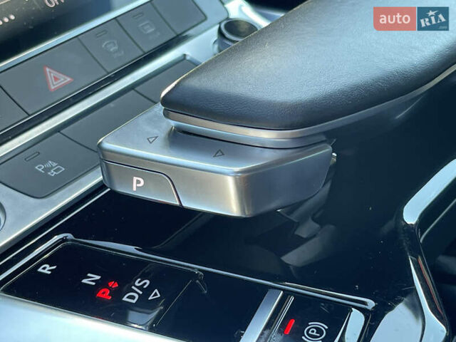 Сірий Ауді E-Tron, об'ємом двигуна 0 л та пробігом 38 тис. км за 39500 $, фото 31 на Automoto.ua