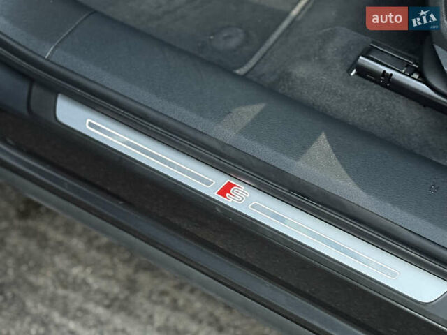 Серый Ауди E-Tron, объемом двигателя 0 л и пробегом 28 тыс. км за 34900 $, фото 51 на Automoto.ua