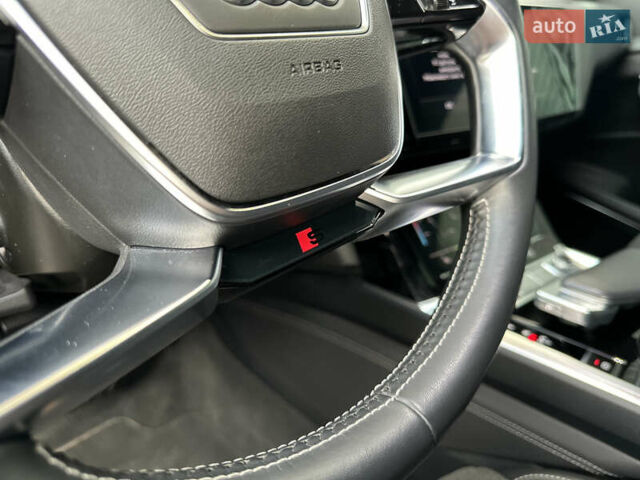 Сірий Ауді E-Tron, об'ємом двигуна 0 л та пробігом 45 тис. км за 33999 $, фото 68 на Automoto.ua