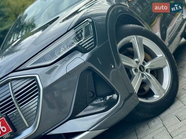Сірий Ауді E-Tron, об'ємом двигуна 0 л та пробігом 148 тис. км за 27500 $, фото 43 на Automoto.ua