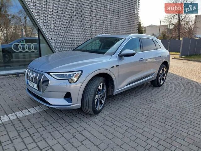 Серый Ауди E-Tron, объемом двигателя 0 л и пробегом 3 тыс. км за 47000 $, фото 2 на Automoto.ua