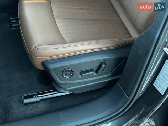 Серый Ауди E-Tron, объемом двигателя 0 л и пробегом 70 тыс. км за 42850 $, фото 30 на Automoto.ua