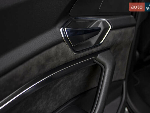 Сірий Ауді E-Tron, об'ємом двигуна 0 л та пробігом 69 тис. км за 39700 $, фото 13 на Automoto.ua