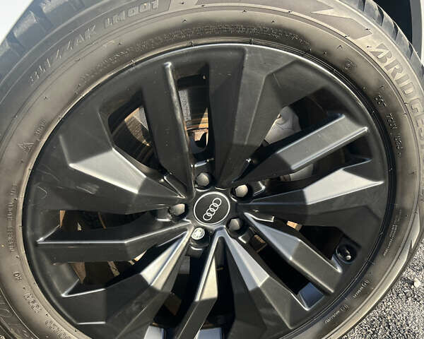 Серый Ауди E-Tron, объемом двигателя 0 л и пробегом 88 тыс. км за 36500 $, фото 25 на Automoto.ua