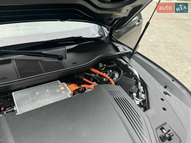 Сірий Ауді E-Tron, об'ємом двигуна 0 л та пробігом 148 тис. км за 27500 $, фото 170 на Automoto.ua