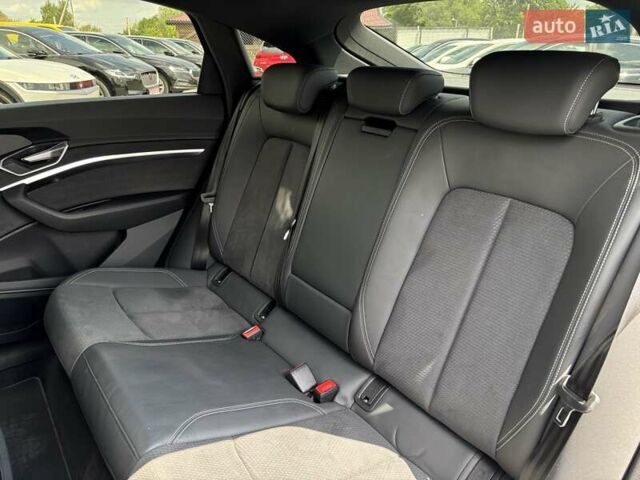 Серый Ауди E-Tron, объемом двигателя 0 л и пробегом 115 тыс. км за 37600 $, фото 13 на Automoto.ua