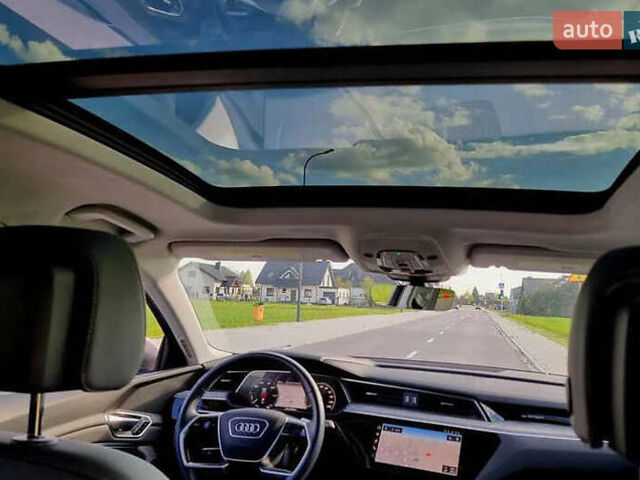 Серый Ауди E-Tron, объемом двигателя 0 л и пробегом 61 тыс. км за 30000 $, фото 6 на Automoto.ua