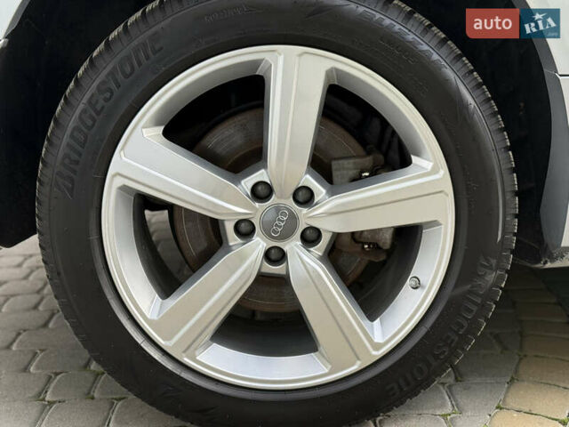 Серый Ауди E-Tron, объемом двигателя 0 л и пробегом 130 тыс. км за 37000 $, фото 143 на Automoto.ua