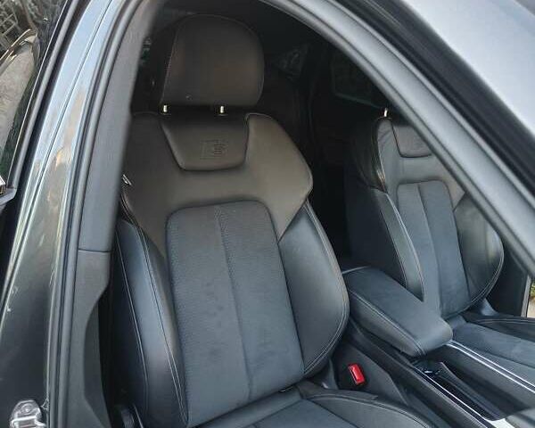 Серый Ауди E-Tron, объемом двигателя 0 л и пробегом 110 тыс. км за 33700 $, фото 5 на Automoto.ua