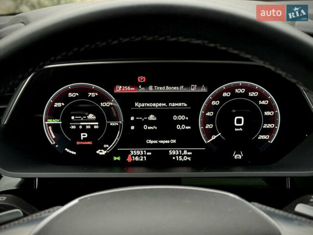 Серый Ауди E-Tron, объемом двигателя 0 л и пробегом 36 тыс. км за 45445 $, фото 119 на Automoto.ua