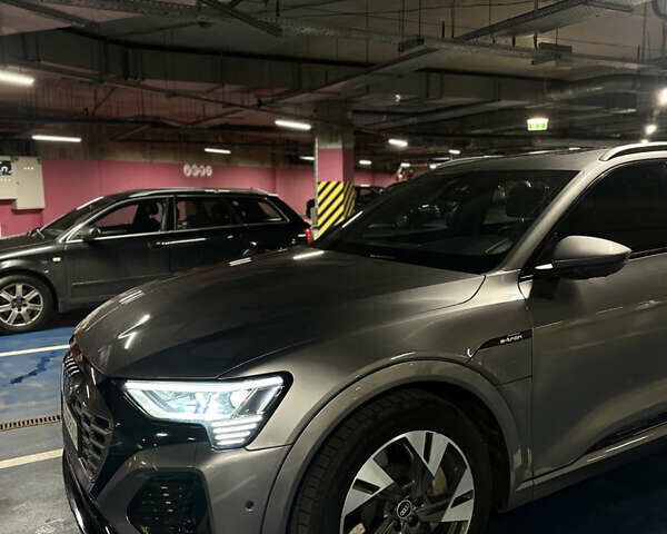 Серый Ауди E-Tron, объемом двигателя 0 л и пробегом 50 тыс. км за 36000 $, фото 1 на Automoto.ua