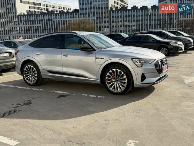 Серый Ауди E-Tron, объемом двигателя 0 л и пробегом 32 тыс. км за 41990 $, фото 29 на Automoto.ua