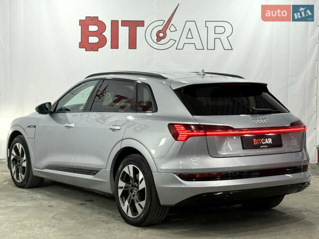 Серый Ауди E-Tron, объемом двигателя 0 л и пробегом 44 тыс. км за 33000 $, фото 6 на Automoto.ua