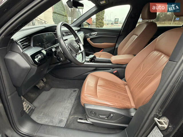 Серый Ауди E-Tron, объемом двигателя 0 л и пробегом 126 тыс. км за 29999 $, фото 25 на Automoto.ua