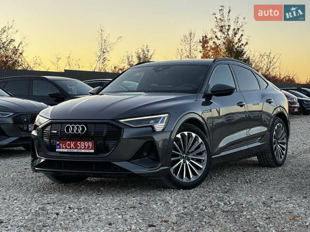 Серый Ауди E-Tron, объемом двигателя 0 л и пробегом 70 тыс. км за 42850 $, фото 3 на Automoto.ua