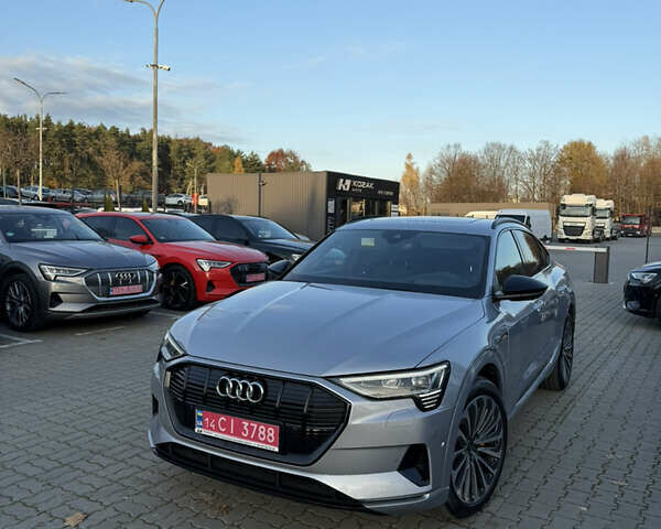 Серый Ауди E-Tron, объемом двигателя 0 л и пробегом 32 тыс. км за 41990 $, фото 22 на Automoto.ua