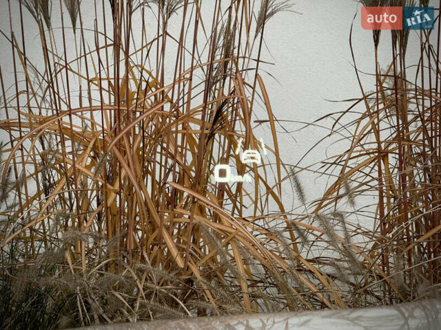 Серый Ауди E-Tron, объемом двигателя 0 л и пробегом 36 тыс. км за 45445 $, фото 124 на Automoto.ua