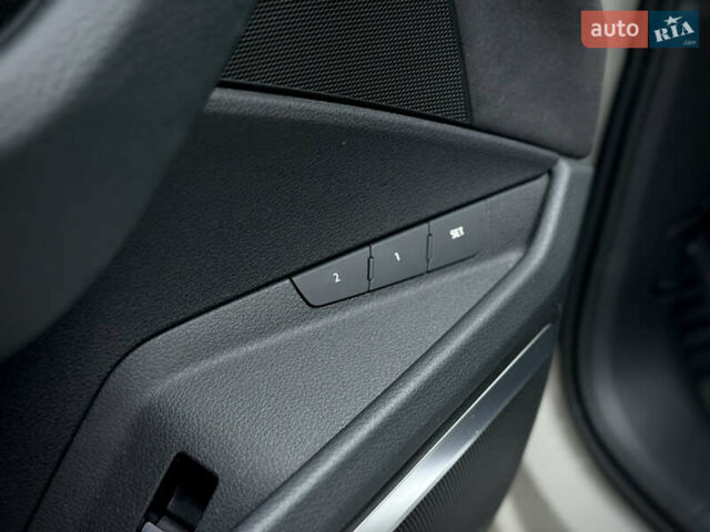 Серый Ауди E-Tron, объемом двигателя 0 л и пробегом 36 тыс. км за 45445 $, фото 81 на Automoto.ua