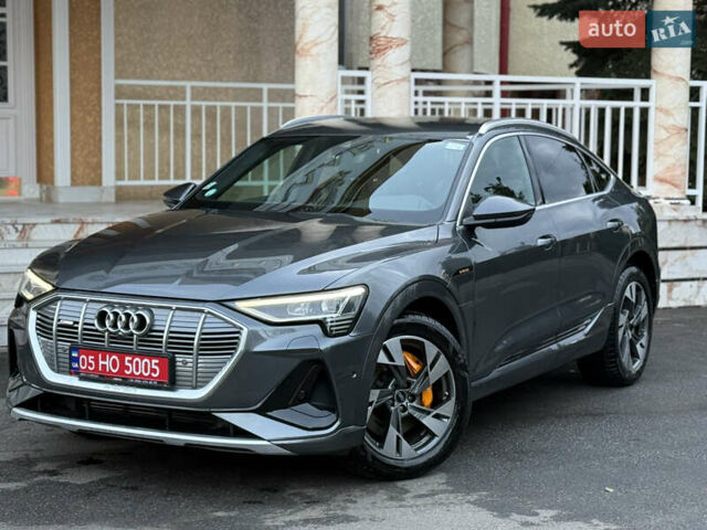 Серый Ауди E-Tron, объемом двигателя 0 л и пробегом 28 тыс. км за 34900 $, фото 1 на Automoto.ua