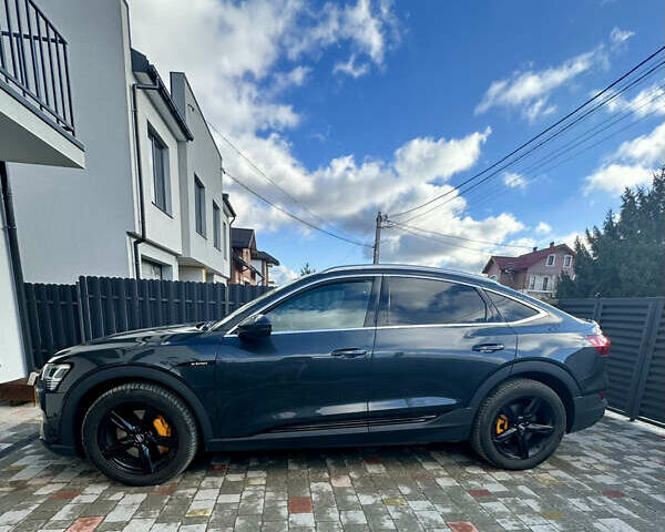 Серый Ауди E-Tron, объемом двигателя 0 л и пробегом 79 тыс. км за 36500 $, фото 1 на Automoto.ua