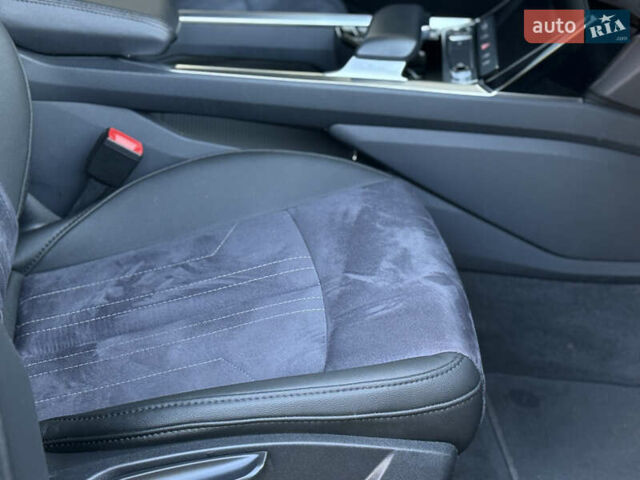 Серый Ауди E-Tron, объемом двигателя 0 л и пробегом 125 тыс. км за 26900 $, фото 35 на Automoto.ua