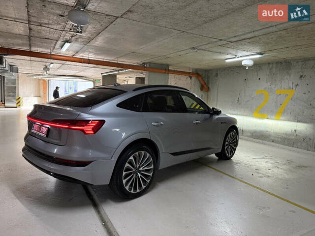 Серый Ауди E-Tron, объемом двигателя 0 л и пробегом 32 тыс. км за 41990 $, фото 1 на Automoto.ua