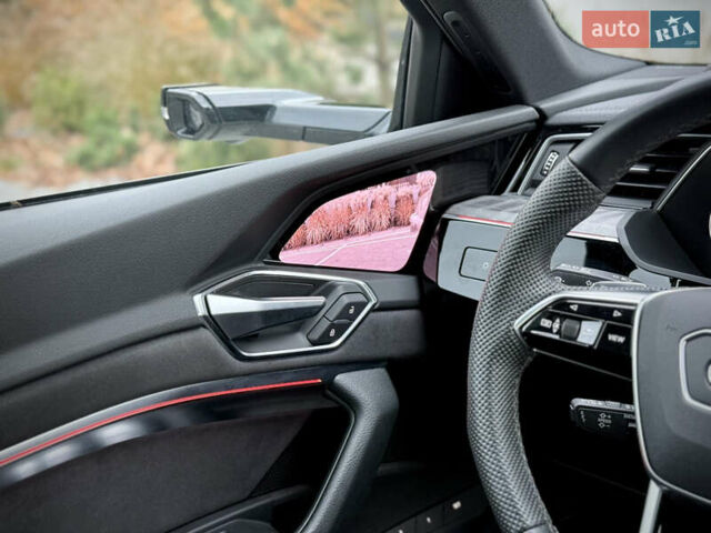 Серый Ауди E-Tron, объемом двигателя 0 л и пробегом 36 тыс. км за 45445 $, фото 67 на Automoto.ua