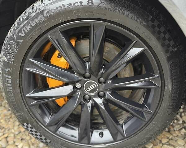 Серый Ауди E-Tron, объемом двигателя 0 л и пробегом 149 тыс. км за 29300 $, фото 4 на Automoto.ua