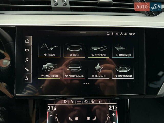 Серый Ауди E-Tron, объемом двигателя 0 л и пробегом 63 тыс. км за 39800 $, фото 35 на Automoto.ua