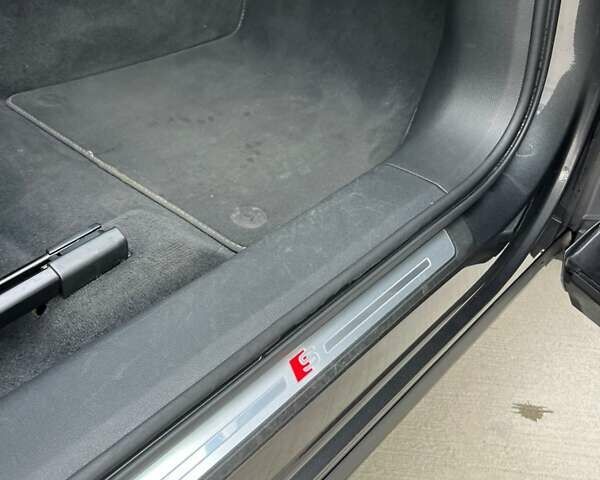 Серый Ауди E-Tron, объемом двигателя 0 л и пробегом 125 тыс. км за 34999 $, фото 47 на Automoto.ua