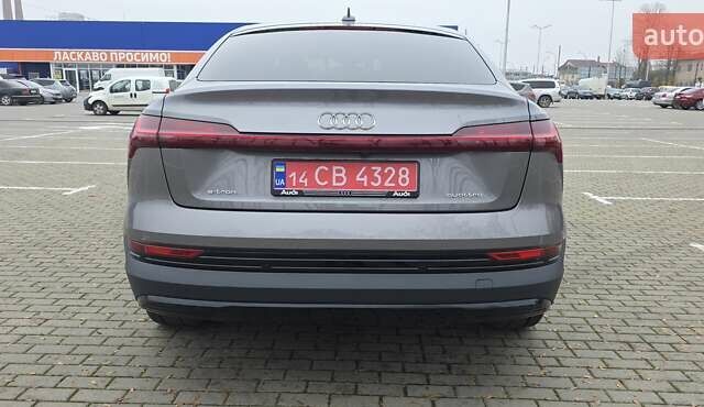 Сірий Ауді E-Tron, об'ємом двигуна 0 л та пробігом 140 тис. км за 28800 $, фото 14 на Automoto.ua