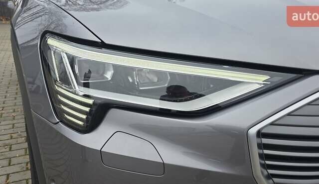 Сірий Ауді E-Tron, об'ємом двигуна 0 л та пробігом 140 тис. км за 28800 $, фото 72 на Automoto.ua