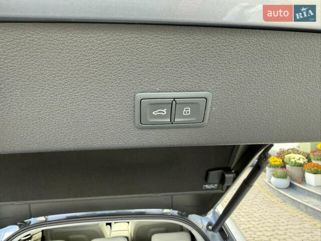 Серый Ауди E-Tron, объемом двигателя 0 л и пробегом 130 тыс. км за 37000 $, фото 115 на Automoto.ua