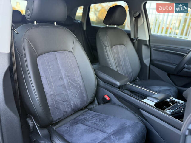 Серый Ауди E-Tron, объемом двигателя 0 л и пробегом 125 тыс. км за 26900 $, фото 36 на Automoto.ua