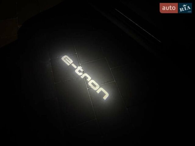 Сірий Ауді E-Tron, об'ємом двигуна 0 л та пробігом 148 тис. км за 27500 $, фото 180 на Automoto.ua