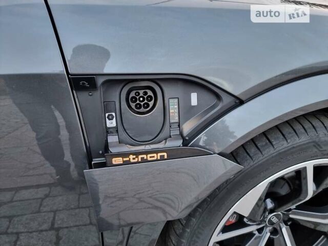 Сірий Ауді E-Tron, об'ємом двигуна 0 л та пробігом 5 тис. км за 77500 $, фото 28 на Automoto.ua