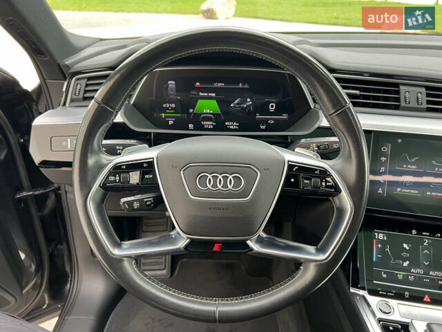 Ауді E-Tron 2021 у Луцьку на Automoto.ua Сірий Ауді E-Tron, об'ємом двигуна 0 л та пробігом 125 тис. км за 34999 $, фото 34 на Automoto.ua