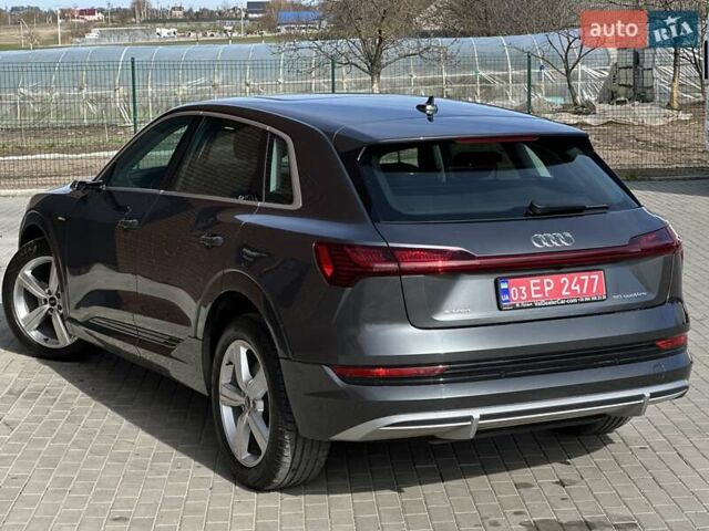 Серый Ауди E-Tron, объемом двигателя 0 л и пробегом 59 тыс. км за 37396 $, фото 9 на Automoto.ua