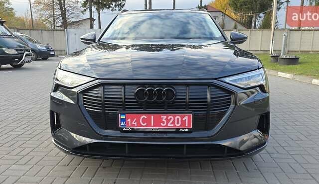 Сірий Ауді E-Tron, об'ємом двигуна 0 л та пробігом 110 тис. км за 29999 $, фото 4 на Automoto.ua