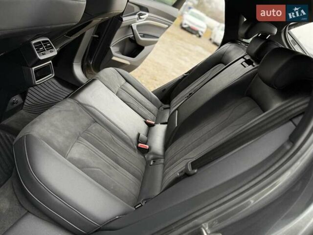 Серый Ауди E-Tron, объемом двигателя 0 л и пробегом 149 тыс. км за 29300 $, фото 48 на Automoto.ua