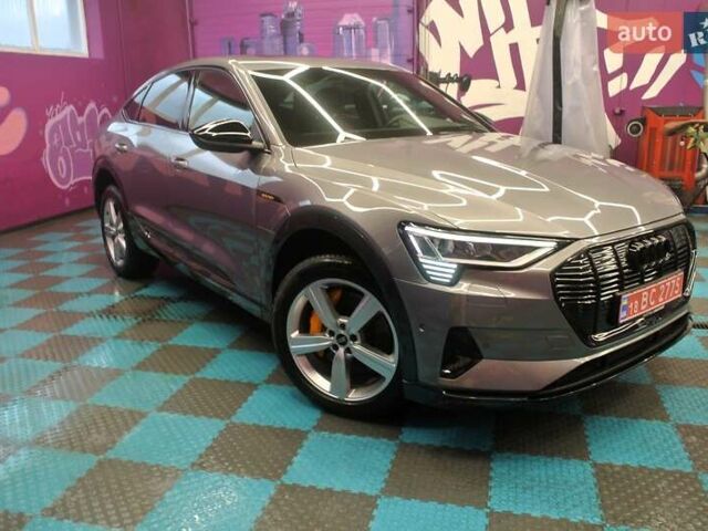 Серый Ауди E-Tron, объемом двигателя 0 л и пробегом 60 тыс. км за 29990 $, фото 8 на Automoto.ua