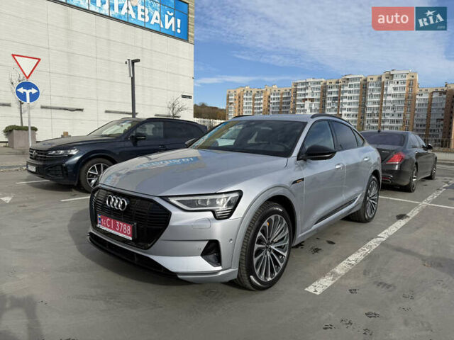 Серый Ауди E-Tron, объемом двигателя 0 л и пробегом 32 тыс. км за 41990 $, фото 8 на Automoto.ua
