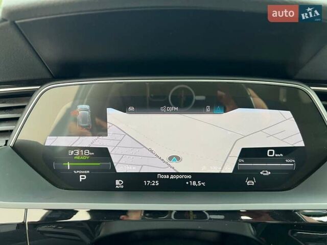 Серый Ауди E-Tron, объемом двигателя 0 л и пробегом 125 тыс. км за 34999 $, фото 90 на Automoto.ua