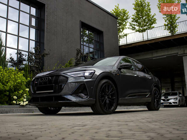 Сірий Ауді E-Tron, об'ємом двигуна 0 л та пробігом 69 тис. км за 39700 $, фото 1 на Automoto.ua