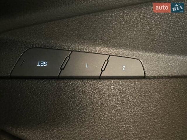 Сірий Ауді E-Tron, об'ємом двигуна 0 л та пробігом 152 тис. км за 24700 $, фото 18 на Automoto.ua
