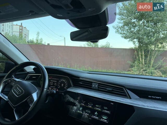Серый Ауди E-Tron, объемом двигателя 0 л и пробегом 59 тыс. км за 39900 $, фото 9 на Automoto.ua