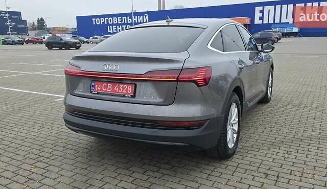 Сірий Ауді E-Tron, об'ємом двигуна 0 л та пробігом 140 тис. км за 28800 $, фото 43 на Automoto.ua