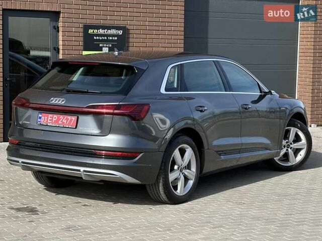 Серый Ауди E-Tron, объемом двигателя 0 л и пробегом 59 тыс. км за 37396 $, фото 7 на Automoto.ua