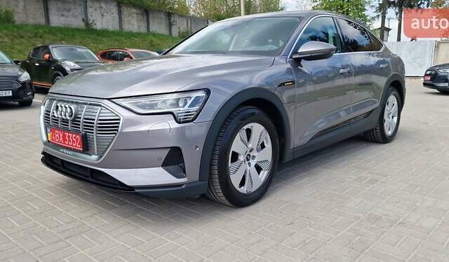 Серый Ауди E-Tron, объемом двигателя 0 л и пробегом 140 тыс. км за 25811 $, фото 1 на Automoto.ua